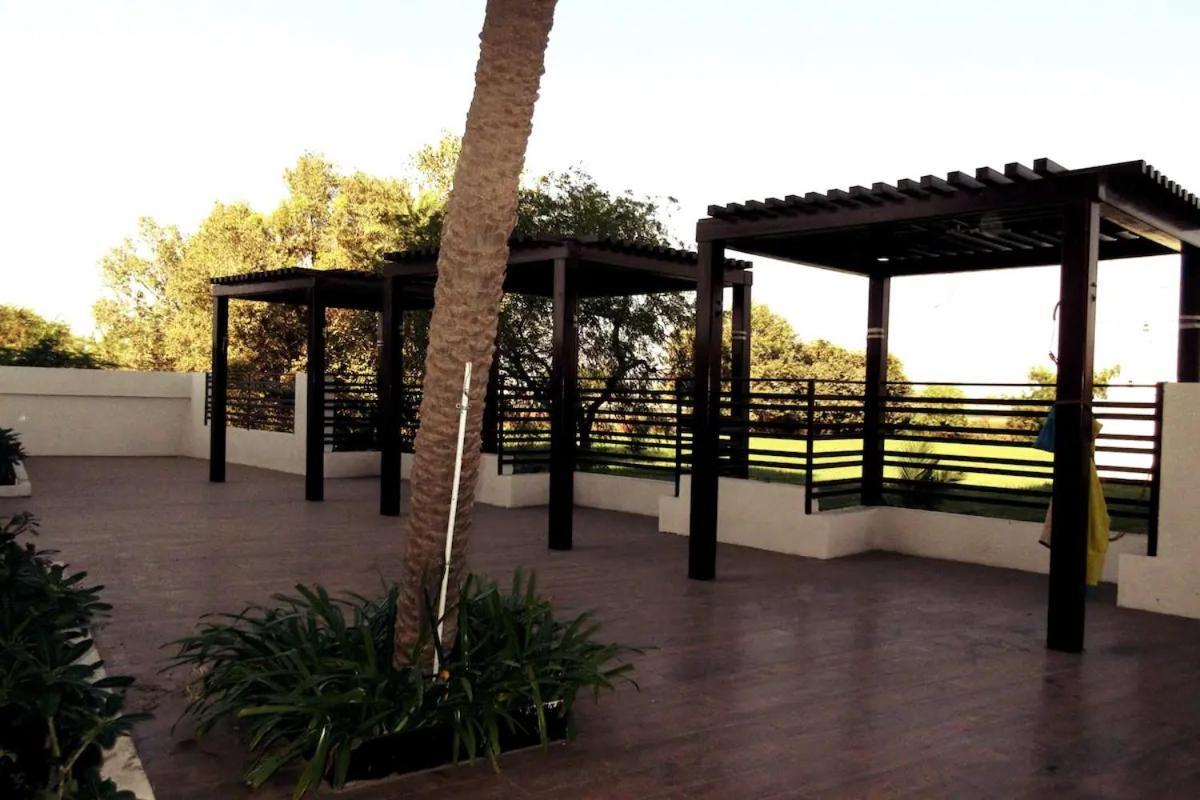 7 Seasons Palm Suite With Sky Orbit, Balcony, Swimming Pool, Wifi, Playground Rajkot Buitenkant foto