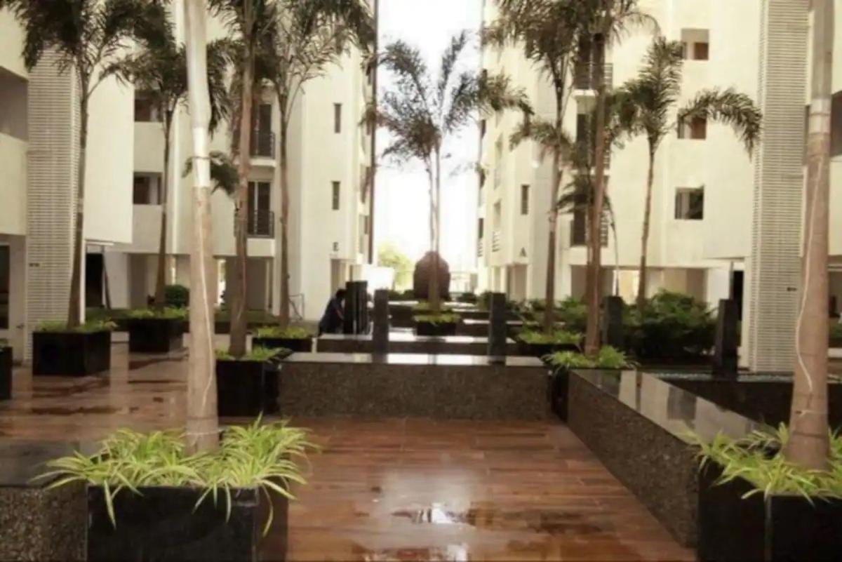 7 Seasons Palm Suite With Sky Orbit, Balcony, Swimming Pool, Wifi, Playground Rajkot Buitenkant foto