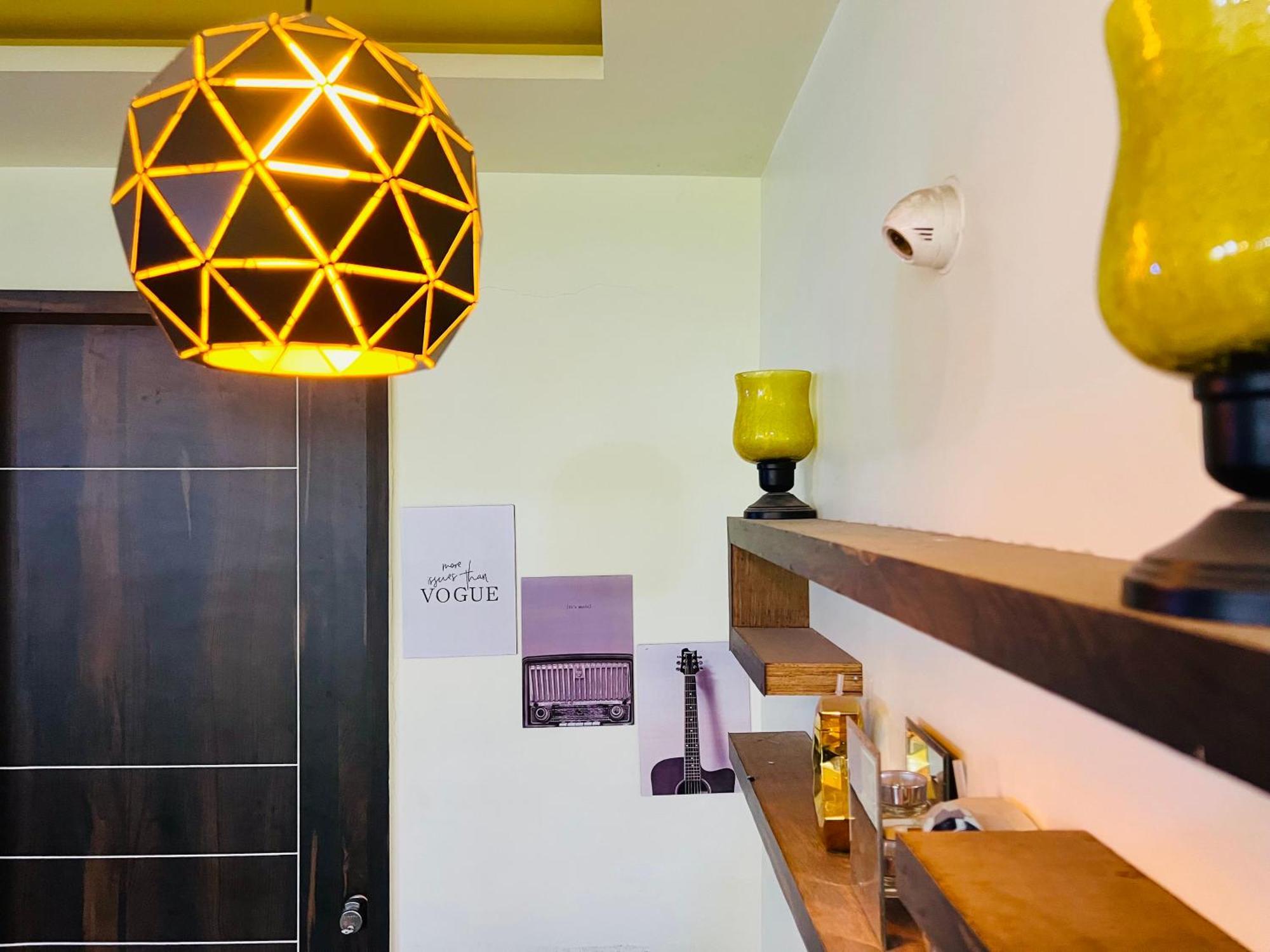 7 Seasons Palm Suite With Sky Orbit, Balcony, Swimming Pool, Wifi, Playground Rajkot Buitenkant foto